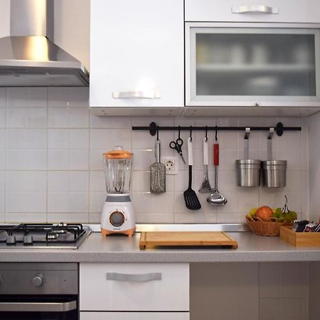 Loki'S Dream Apartment Пула Екстериор снимка