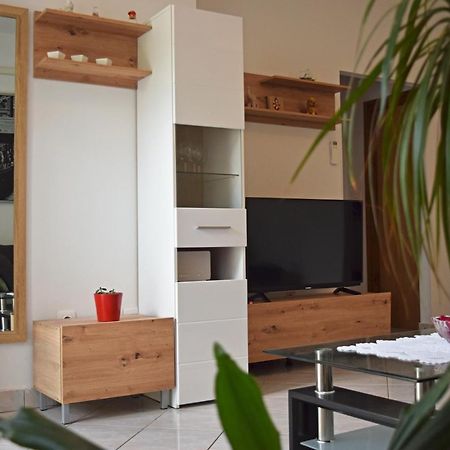 Loki'S Dream Apartment Пула Екстериор снимка