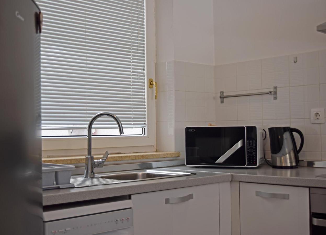 Loki'S Dream Apartment Пула Екстериор снимка